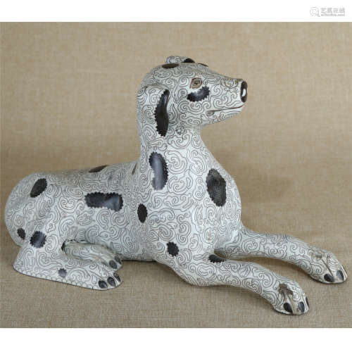 A DOG FIGURIN MADE OF CLOISONNE