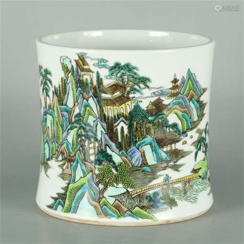 A CHINESE WUCAI PORCELAIN BRUSH HOLDER