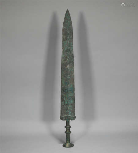 A WARRING STATE PERIOD STYLE BRONZE SWORD