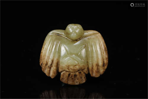 A HONGSHAN CULTURE STYLE CARVED JADE FALCON