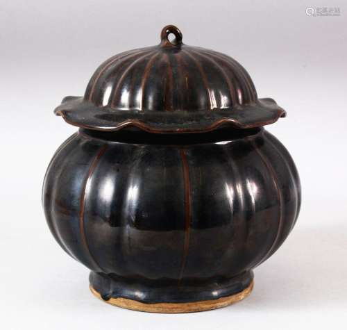 A CHINSES RIBBED BODY BROWN GLAZED JAR & COVER - the jar...