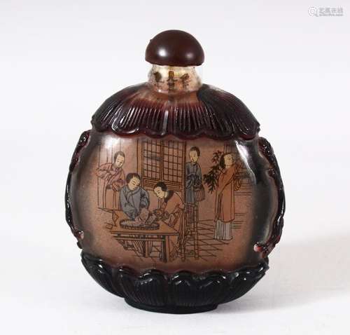 A LARGE CHNESE REVER PAINTED OVERLAY SNUFF BOTTLE - depictin...