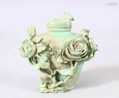 A GOOD CHINESE CARVED TURQUOISE RELIEF SNUFF BOTTLE - the bo...