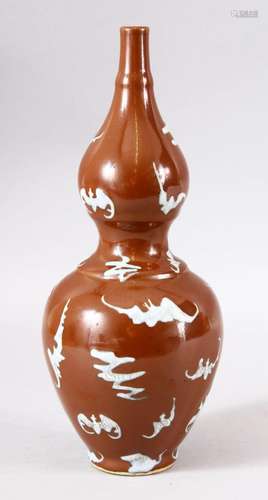 A CHINESE BROWN GLAZED DOUBLE GOURD PORCELAIN BAT VASE - dec...