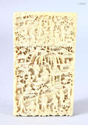 A GOOD CHINESE CANTON CARVED IVORY CARD CASE, carved with fi...