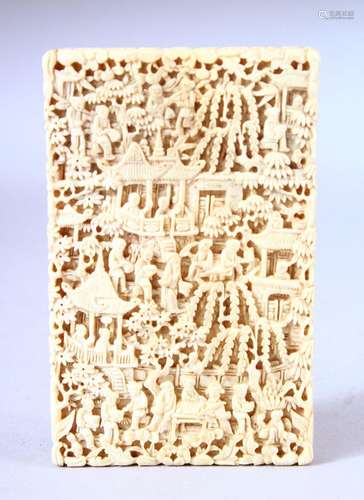 A GOOD CHINESE CANTON CARVED IVORY CARD CASE, carved with fi...