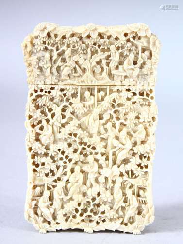 A GOOD CHINESE CANTON CARVED IVORY CARD CASE, carved with fi...