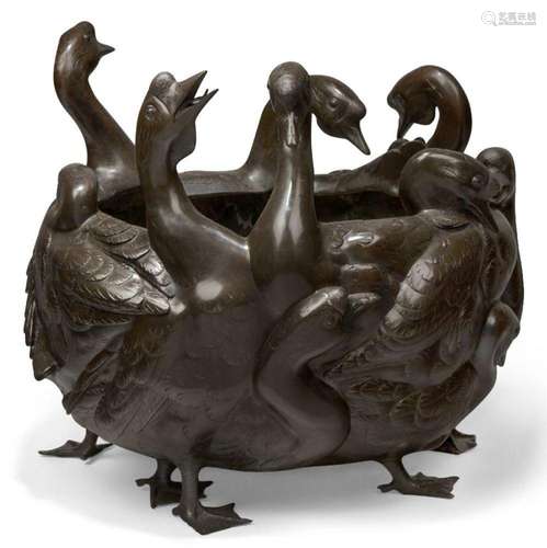 A large bronze Japanese jardiniere, Meiji Period (late 19th-...