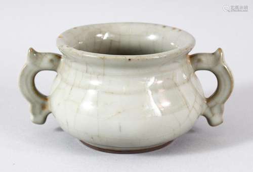 A SMALL CHINESE GE TYPE TWIN HANDLE CENSER, 12cm diameter.