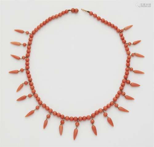 A Victorian 14k red gold fringe necklace