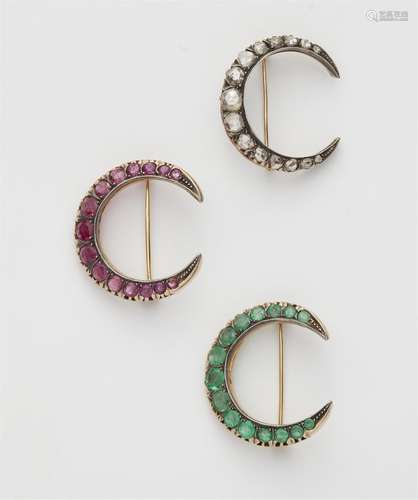 Three 14k gold crescent moon brooches