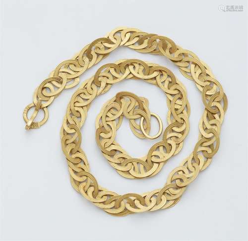 An 18k gold chain necklace