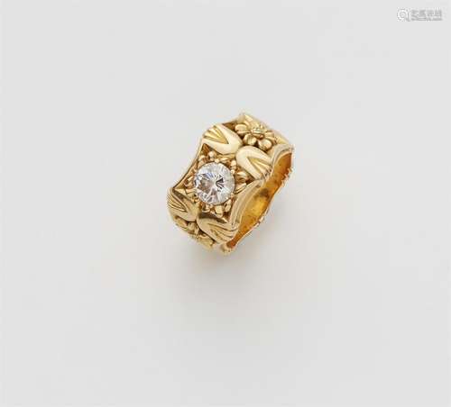 An 18k gold “gritli“ ring with a diamond solitaire