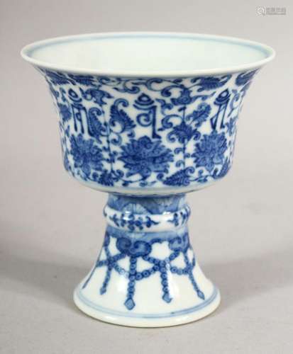 A GOOD BLUE AND WHITE STEM CUP, of wanli design, long printe...