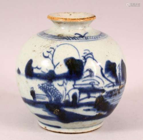 AN 18TH CENTURY CHINESE BLUE & WHITE PORCELAIN GLOBULAR ...