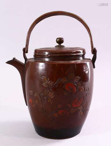 A JAPANESE MEIJI / TAISHO PERIOD FLORAL TEAPOT & COVER, ...