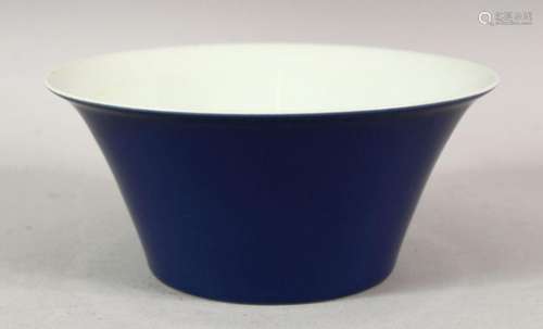 A GOOD CHINESE BLUE GLAZED BOWL with white interior, six cha...