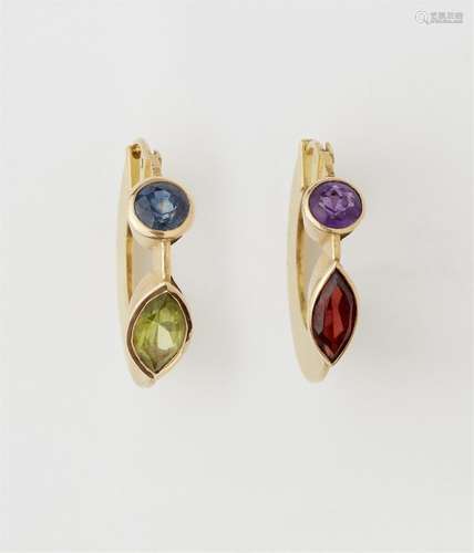 A pair of 18k gold gemstone earrings