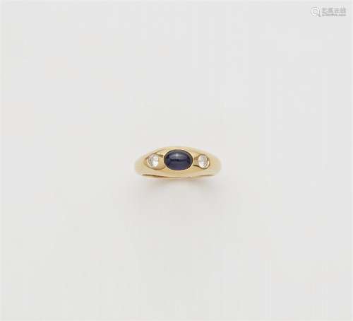 An 18k gold sapphire ring