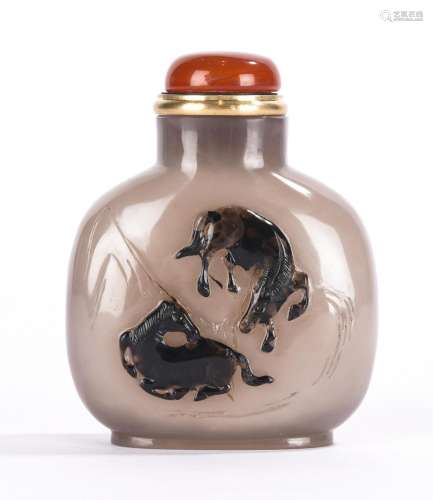 Chinese Agate Carved Horses Snuff Bottle