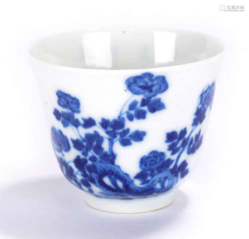 Chinese Blue and White Flowers Cup