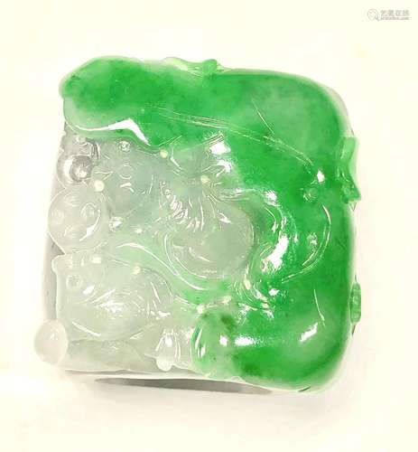 Chinese Carved Green & Lavender Jadeite Ring