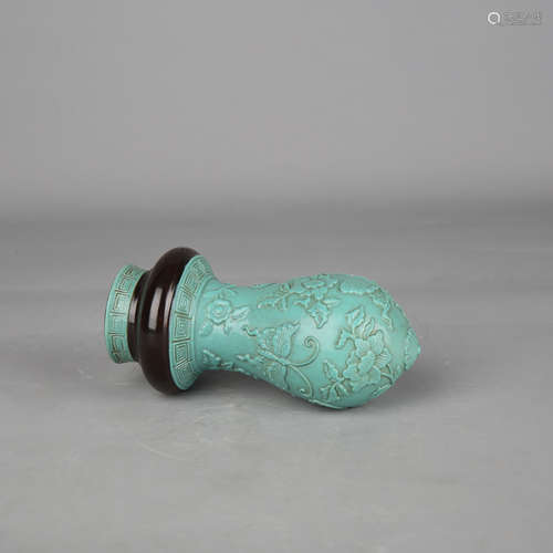 A Turquoise Glaze Gourd