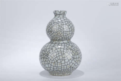 A Gourd Shaped Porcelain Bottle, Ge Kiln.