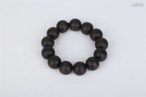 A Bracelet of Agarwood Beads, Qing Dyn.