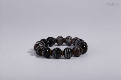 A Bracelet of Sardonyx Beads.