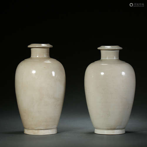 Song Dynasty,Ding Kiln Handicap Bottle