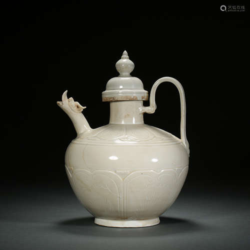 Liao Dynasty,Ding Kiln Holding Pot