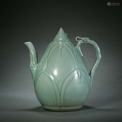 Song Dynasty, Goryeo Porcelain Holding Pot