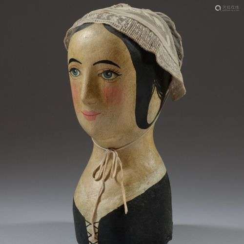 Marotte de coiffure en carton cuit polychrome. Avec bonnet e...