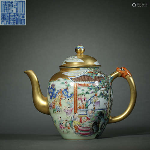 Qing Dynasty ,Famille Rose Gold-Traced Teapot