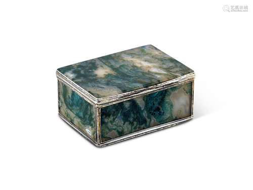 A LATE 18TH CENTURY FRENCH SILVER MOUNTED MOSS AGATE TABLE S...