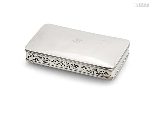 A GEORGE IV SILVER RECTANGULAR TOILET BOX BY THOMAS EDWARDS