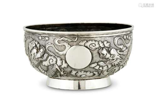 A CHINESE EXPORT SILVER CIRCULAR BOWL BY WANG HING & CO.