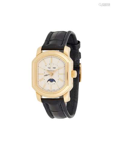 Y TIFFANY & CO., AN 18 CARAT GOLD CALENDAR WRIST WATCH W...