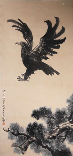 A Chinese Eagle Painting Paper Scroll, Xu Beihong Mark