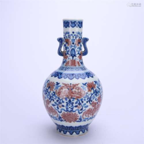 A Copper Red Glaze and Underglaze Blue Flower Globular Vase