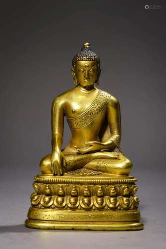 Qing Qianlong : A Gilt Bronze Seated Sakyamuni Statue