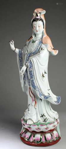 Chinese Famille Rose Guanyin Statue