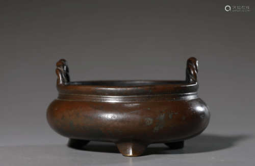 A Bronze Tripod Double-Eared Censer