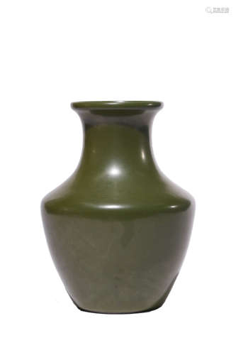 A Tea-Dust Glaze Vase