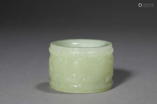 A Carved Jade Thumb Ring