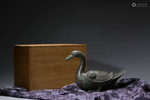 A Bronze Ritual Duck-Form Incense Burner