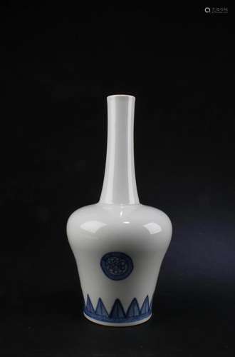 Chinese Porcelain Vase