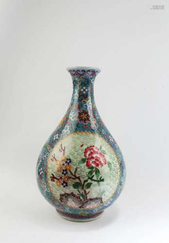 Chinese Enamel Vase