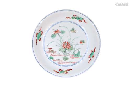 A famille verte porcelain saucer, decorated with a duck flow...